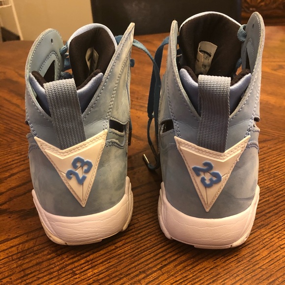 carolina blue retro 7